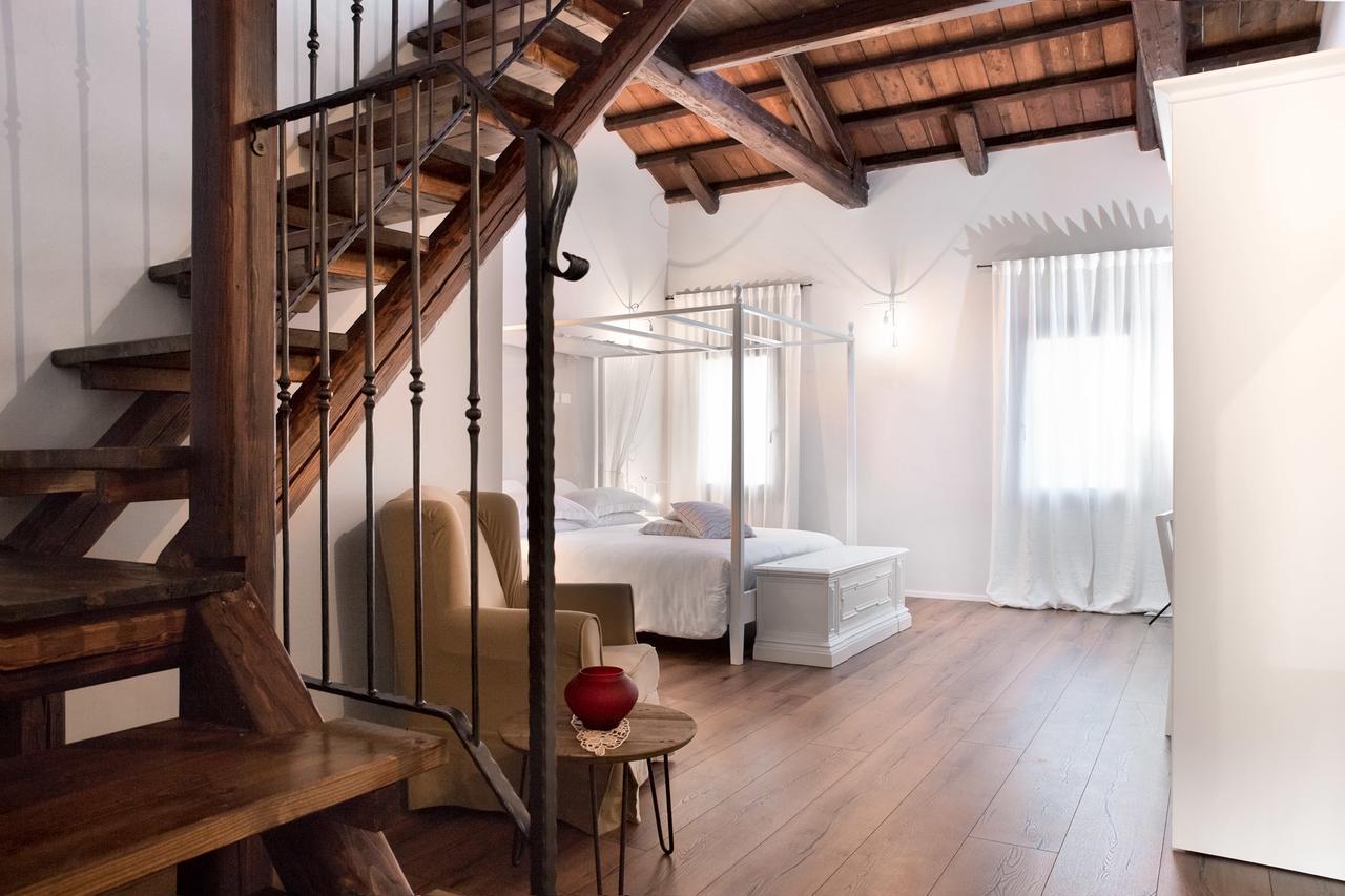 Ca' Ciaran Bed and Breakfast Chiarano Eksteriør billede
